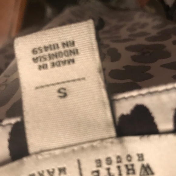 White House black market leopard top - Picture 3 of 8